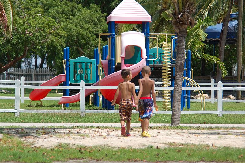 DSC_8905.JPG - Florida Keys - Octavious and Matthew heading for the playground