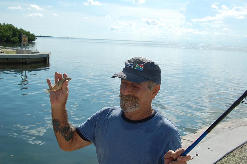 DSC_8962.JPG - Florida Keys - Richie caught it - Dinner....well....small dinner...