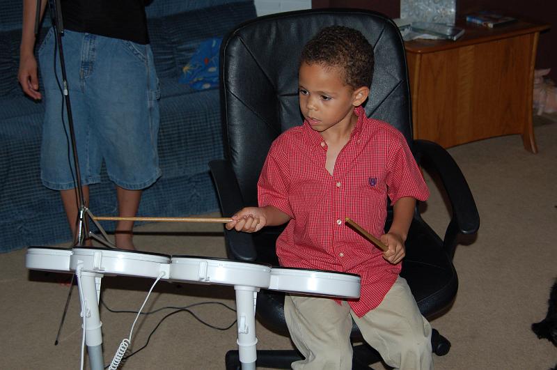DSC_6577.JPG - Rock Band on the Wii - drummer Octavious