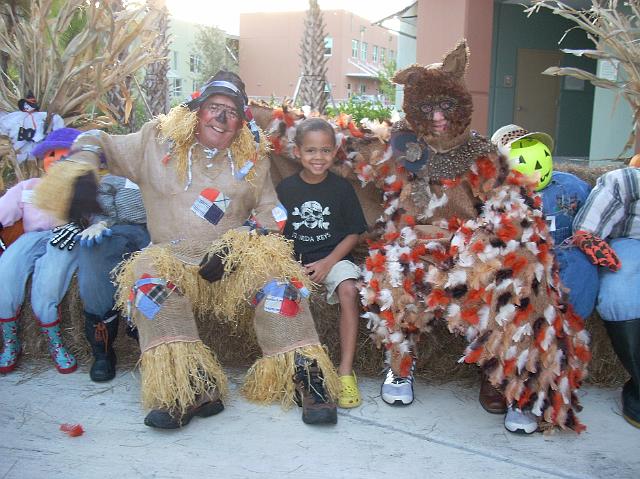 DSCN0629.JPG - Pine Jog Elementary School Enchanted Forest October 2009