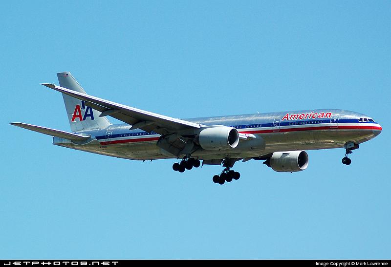 14502_1179161545.jpg - American B777-200ER arriving at JFK International