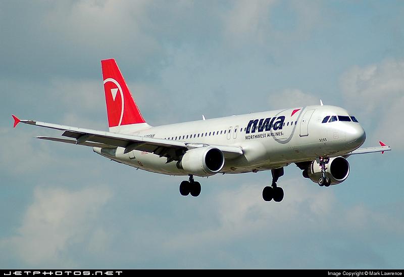 26481_1170953997.jpg - Northwest A320 approaching Ft Lauderdale International