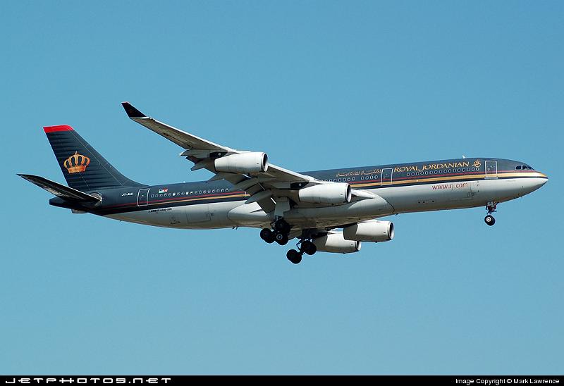 30223_1181694609.jpg - Royal Jordanian A340-200 approaching JFK International