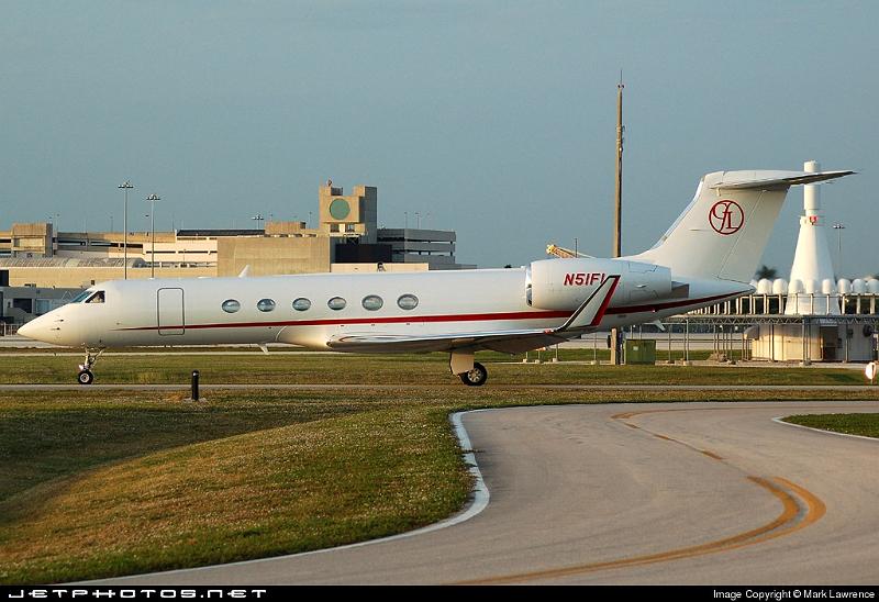 48573_1165353818.jpg - Private Gulfstream G-V taxiing out for departure from Palm Beach International