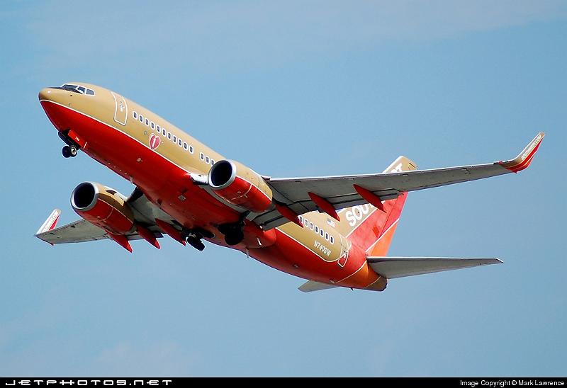 49226_1171677752.jpg - Southwest B737-700 departing Ft Lauderdale International
