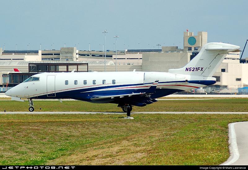 50504_1177196058.jpg - Private Challenger 600 taxiing out for departure from Ft Lauderdale International