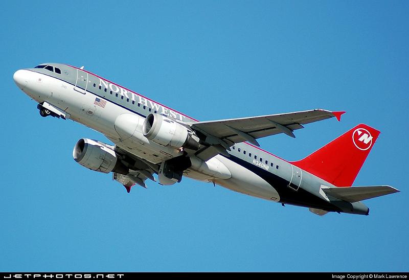 67655_1171836348.jpg - Northwest A320 departing Palm Beach International