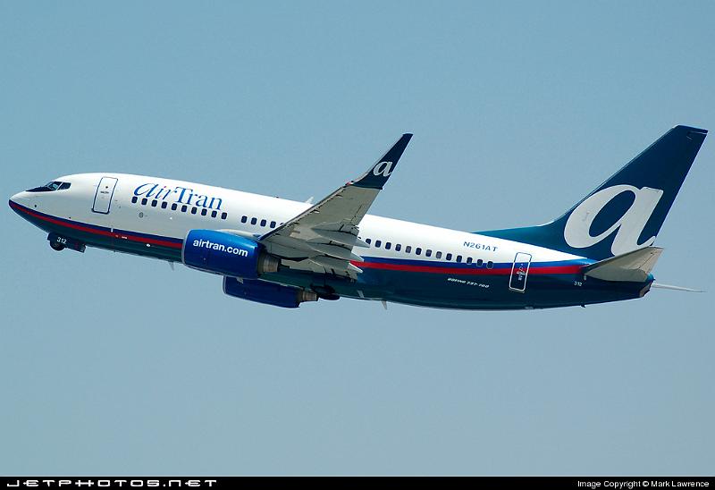 84725_1181069556.jpg - airTran B737-700 departing Ft Lauderdale International