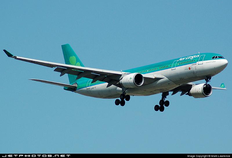 90651_1189649509.jpg - Air Lingus A330-200 approaching JFK International