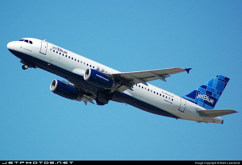 95531_1176396110.jpg - jetBlue A320 departing Palm Beach International