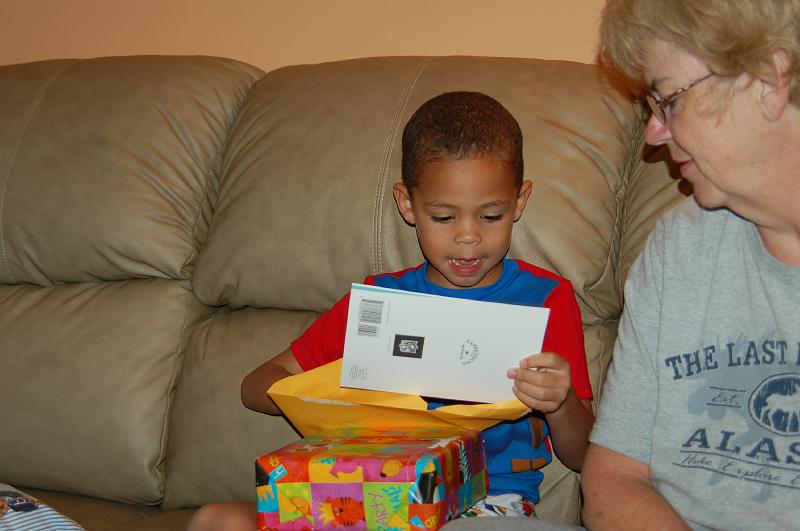 DSC_5172.JPG - Octavious opening his birthday card