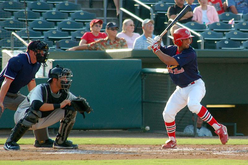 DSC_6331.JPG - Palm Beach Cardinals against Dunedin Blue Jays 05/10/2008 - Oliver Marmol about to score a hit - Final Result: Palm Beach 9 Dunedin 2