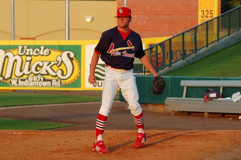 DSC_6412.JPG - Palm Beach Cardinals against Dunedin Blue Jays 05/10/2008 - Relief pitcher Brandon Garner warming up in the bullpen - Final Result: Palm Beach 9 Dunedin 2