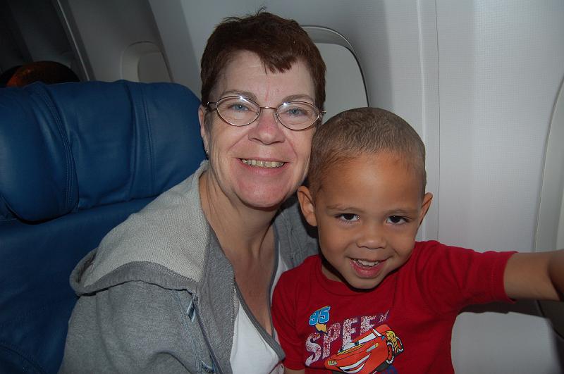 DSC_3109.JPG - Deb and Octavious - we are landing soon.