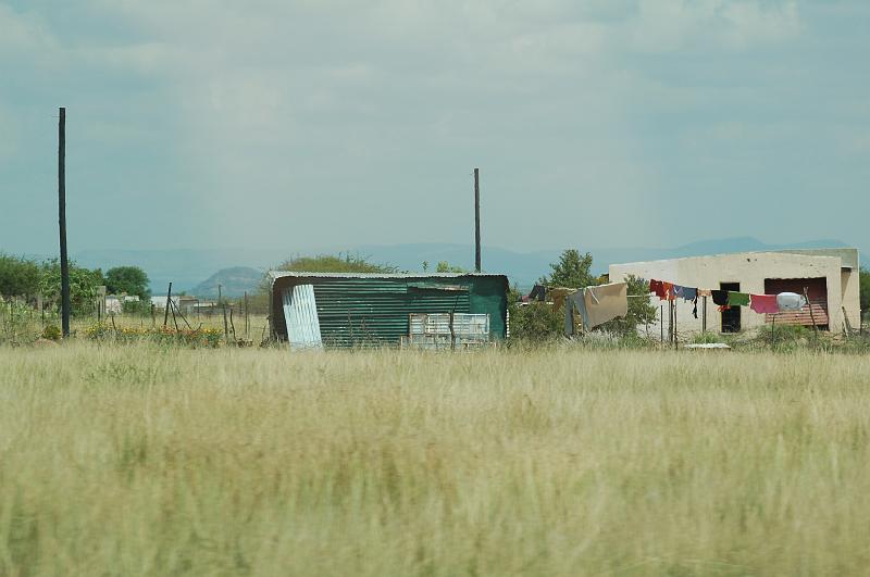 DSC_3247.JPG - A typical roadside scene