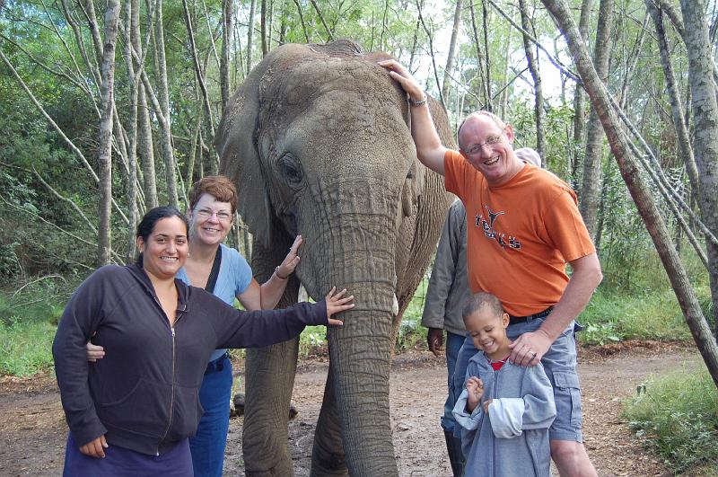DSC_4153.JPG - Jessica, Deb, Octavious and Mark with Marula at the Elephant Sanctuary at Plettenberg Bay