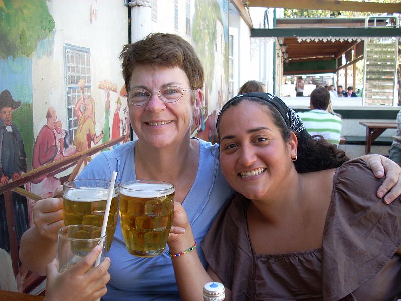 DSCN0312.JPG - Deb and Jessica lunching in Stellenbosch
